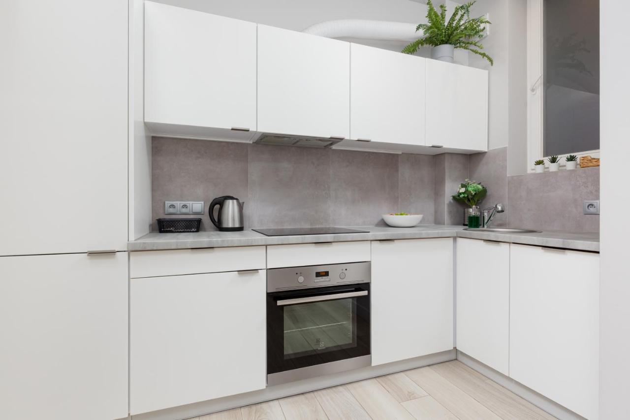 City Center Apartments Hoza By Noclegi Renters Varsovia Exterior foto