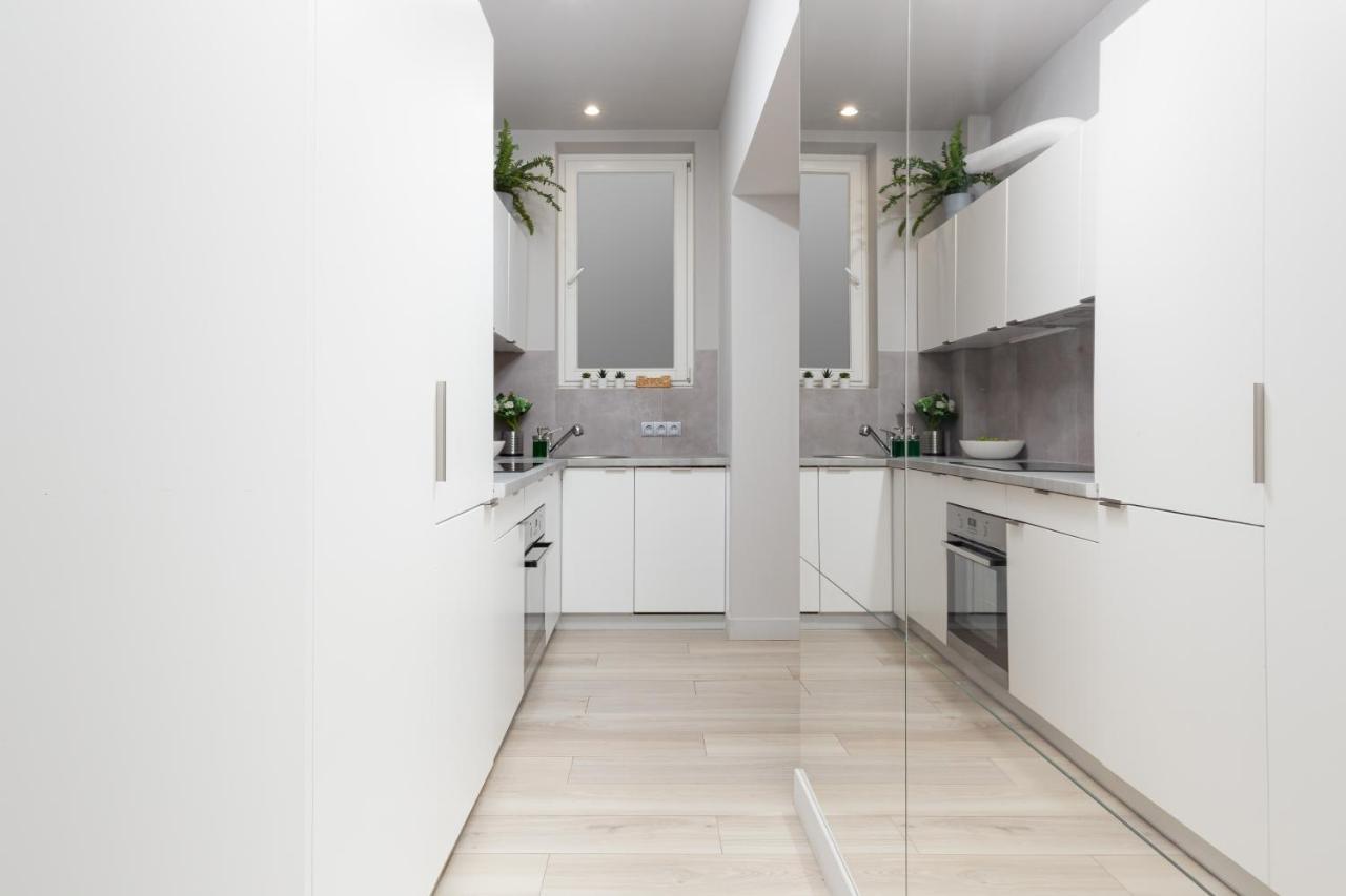 City Center Apartments Hoza By Noclegi Renters Varsovia Exterior foto
